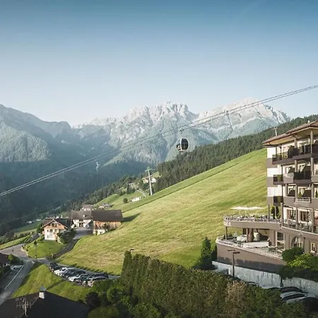 Kronplatz-Resort Hotel Kristall-3